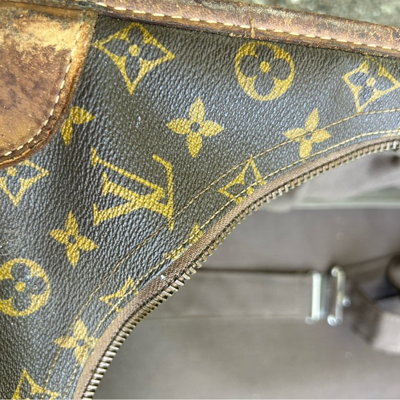 Louis Vuitton Vintage Luggage *Initials N.L.S.* 23x19x8 Saks Fifth Ave Tag - Picture 10 of 17